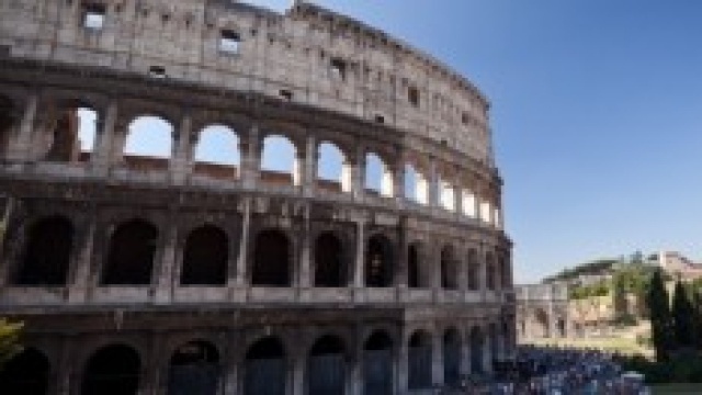 Domenica ecologica: il Colosseo pieno di gente