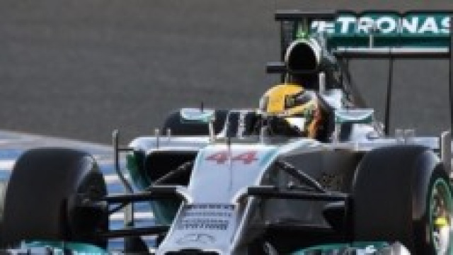 Hamilton pole position in Australia