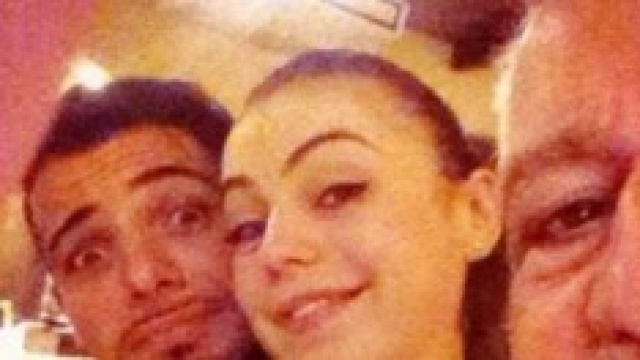 Alessia con il neo fidanzato e il pap&agrave;