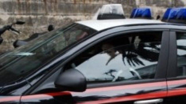 Carabinieri indagano su morte di una donna a Como