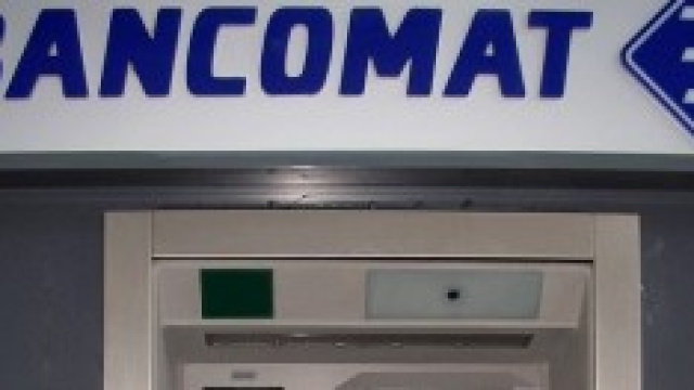 sicurezza a rischio per bancomat e conti on line
