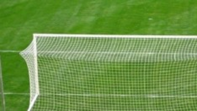 Un campo di calcio, dove l'Italia non brilla.