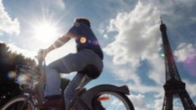 Francia: 25 centesimi a chi va in bicicletta