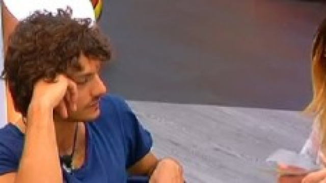 Angela, vittima Chicca per Giovanni?