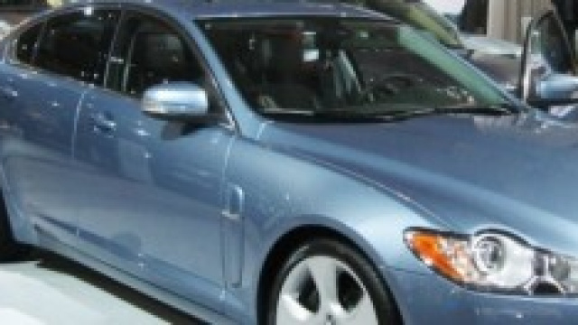 Anche la Jaguar tra le auto blu all'asta su eBay