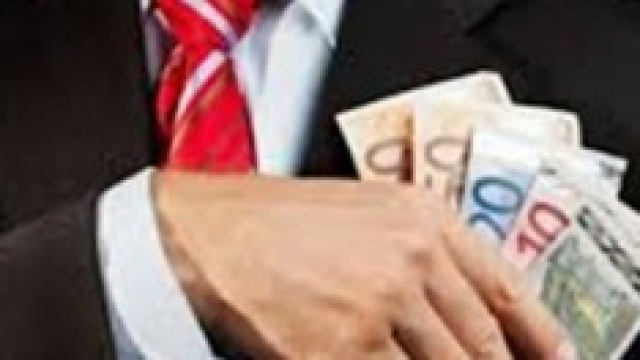 Siamo stati derubati dai partiti! Che vergogna!