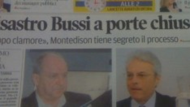 Il presidente Gianni Chiodi beve l'acqua di Bussi