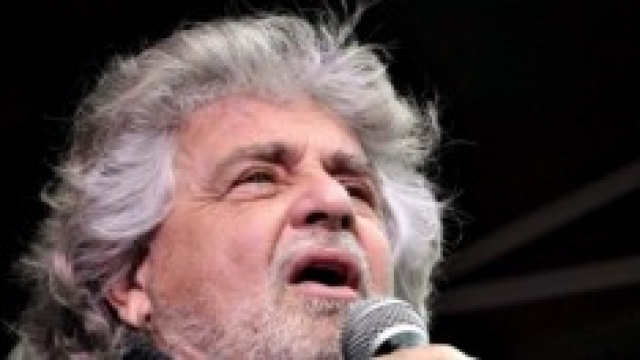 Grillo condannato a 4 mesi. Ha violato i sigilli.
