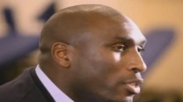 In foto Sol Campbell, ex calciatore dell'Arsenal