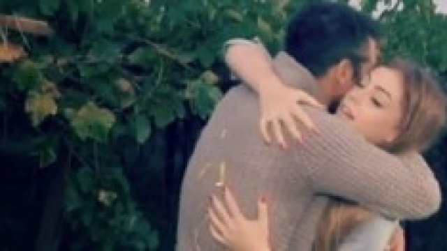 Aldo si dichiara ad Alessia