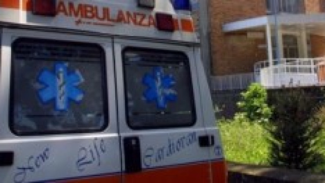 Fiumicino, muore bimba di 4 anni travolta da auto