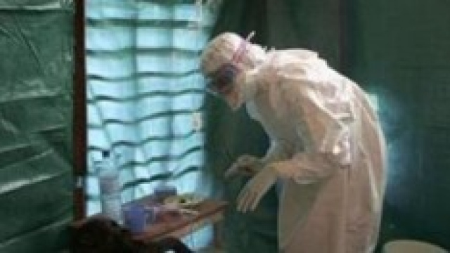 Trattamento di malato affetto da Ebola.