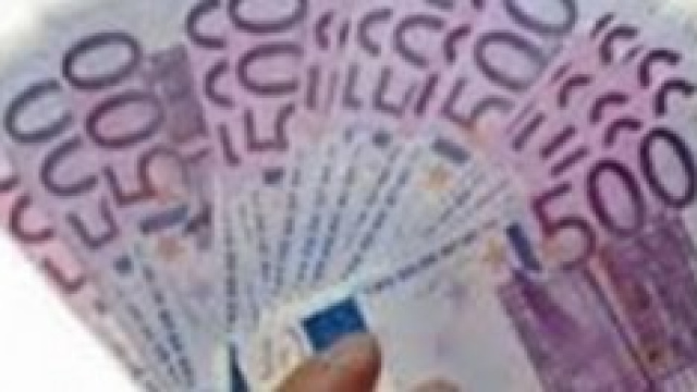 Troppi soldi in poche mani spesso immeritevoli.