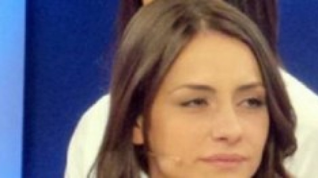 Uomini e Donne: rubata la pagina Facebook di Anna