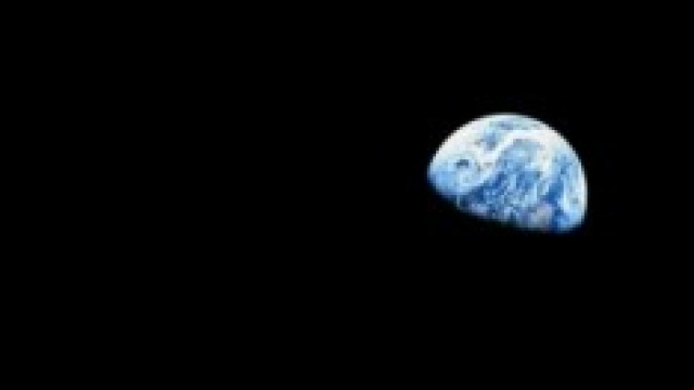 Pianeta terra visto dalla luna