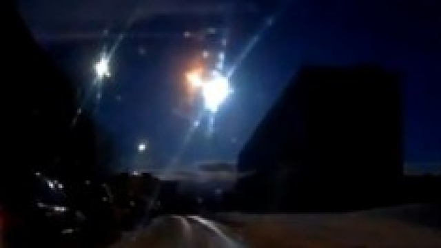Un'immagine della meteorite nei cieli di Murmansk