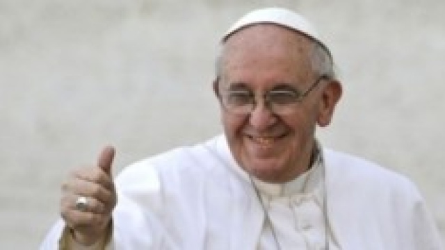 Papa Francesco contro lusso nella Chiesa