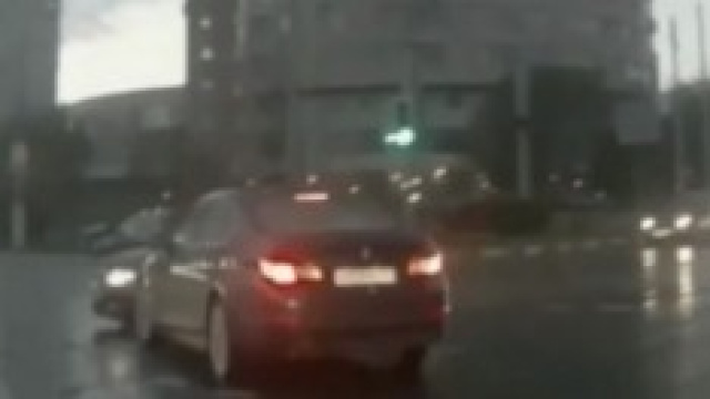 L'immagine della bmw da una dash cam