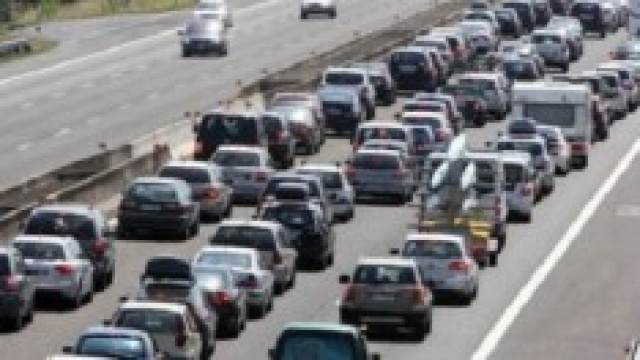 Traffico in una strada italiana