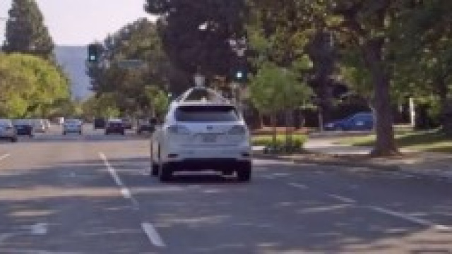 Google, arriva 'self-driving car'