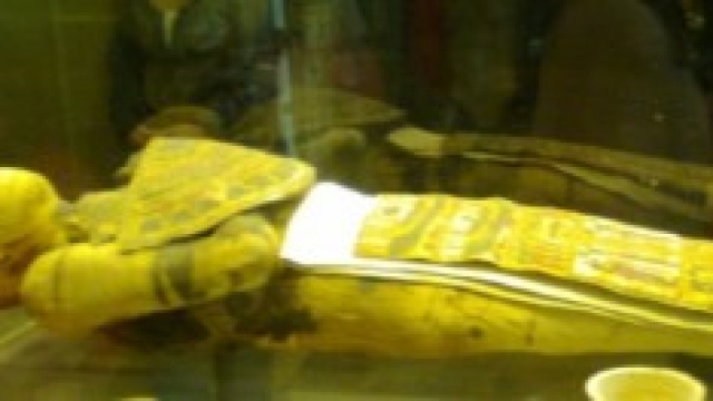 Parigi, Louvre, mummia egiziana