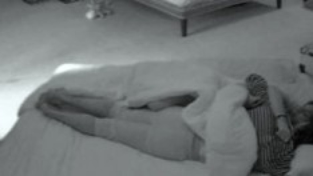 GF13: notte calda tra Angelo e Fabio