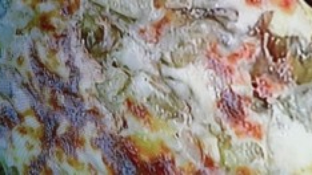 Lasagna con porchetta e carciofi