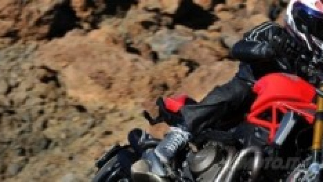 Il nuovo Monster 1200 in azione.