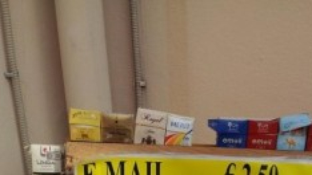 Piedistallo di legno sequestrato. 