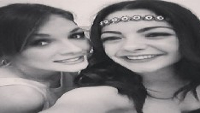 Flavia Fiadone insieme ad una sua amica