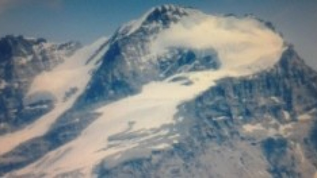 Valanga su Alpi Graie uccide un alpinista