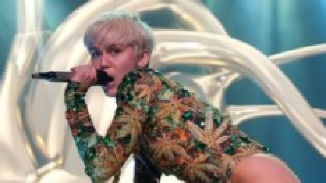 Miley Cyrus in concerto, 2014