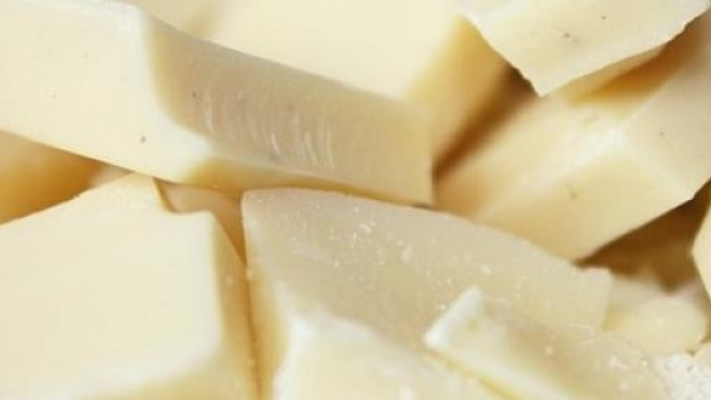 Cioccolato bianco per la Sachertorte