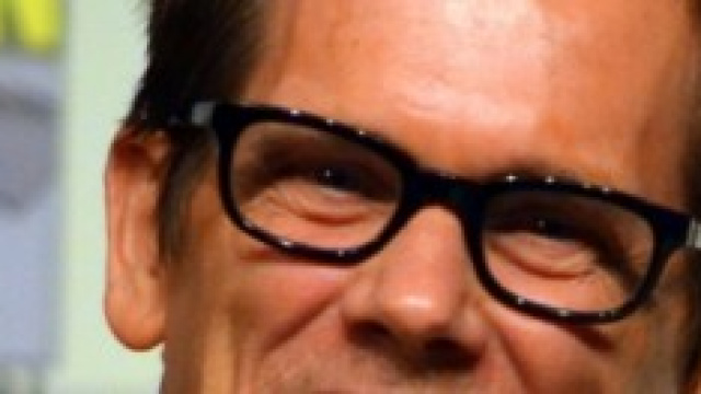 Kevin Bacon, alias "Ryan Hardy"