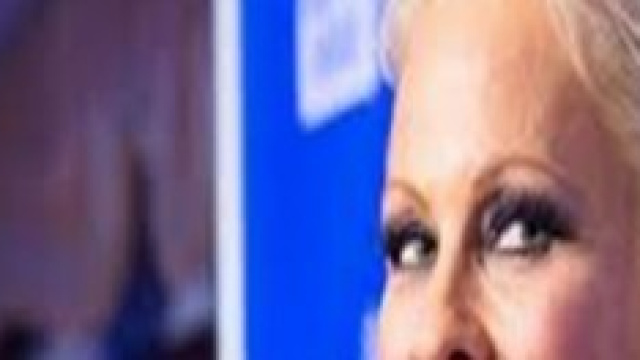 Pamela Anderson stuprata da bambina