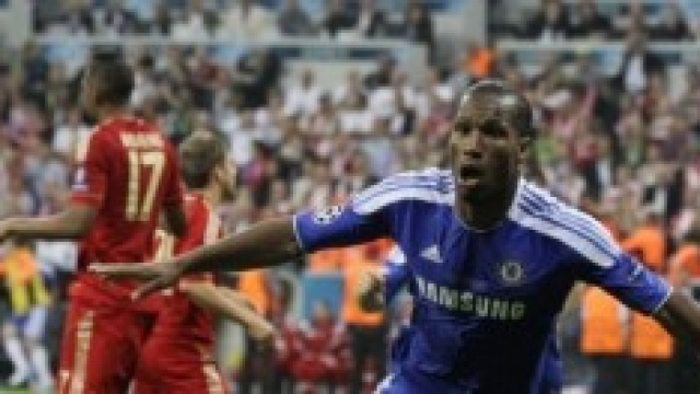 Drogba vicino. Si lavora per Sanchez e Cuadrado