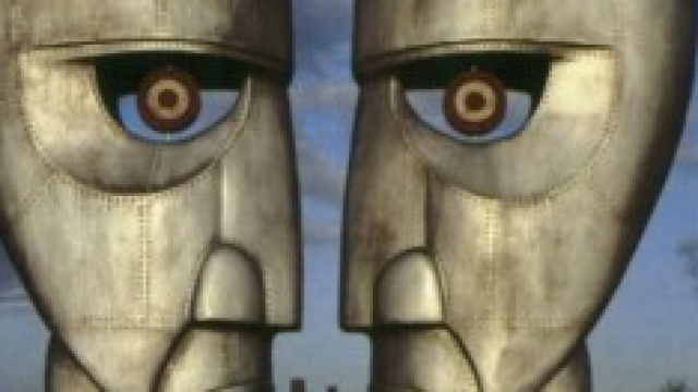 Nella foto, la copertina del disco.