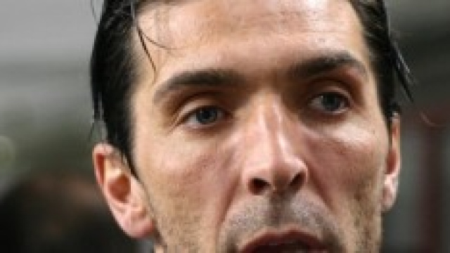 Buffon capitano della nazionale.