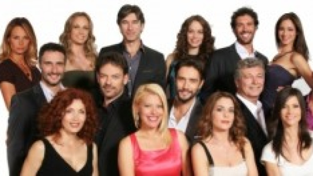 Il cast della soap 'Centovetrine'