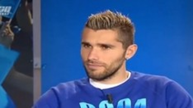 Valon Behrami centrocampista del Napoli