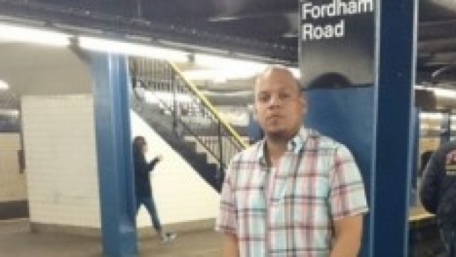 D'Orio in metr&ograve; poche ore prima dell'aggressione.