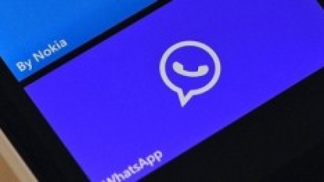 Whatsapp per Windows phone, sospesa l'istallazione