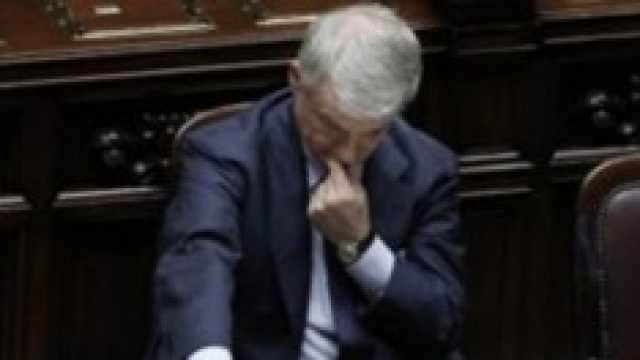 Clini: la Procura scova tre conti in Svizzera.