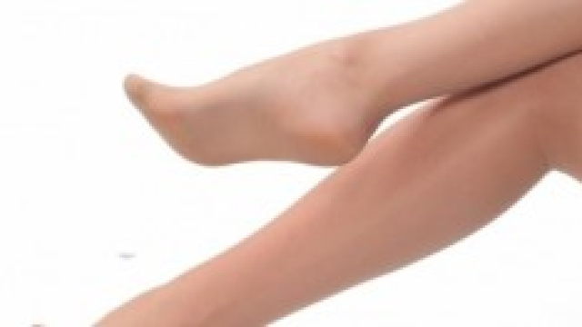 Via la cellulite con frutta, esercizi e massaggi