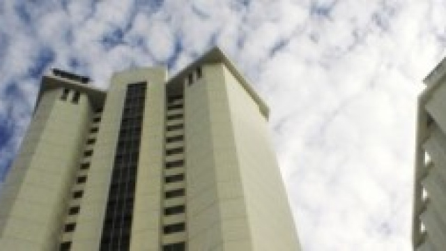 La crisi colpisce il condominio (Mitrush CC-07)