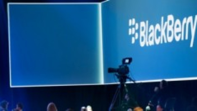 La presentazione del nuovo OS 10 di Blackberry