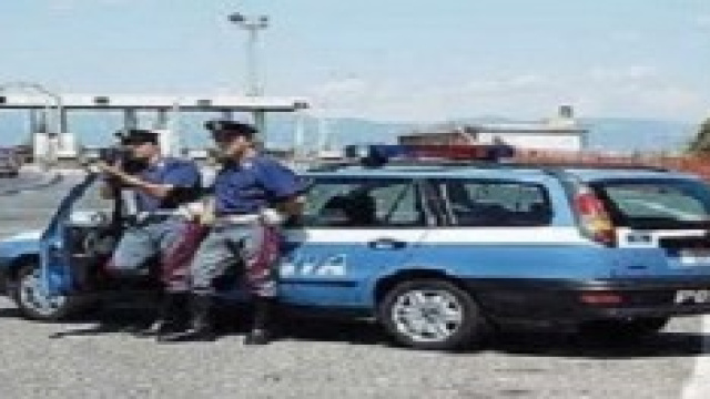 Palermo rapinano sacerdote in pensione e badante 