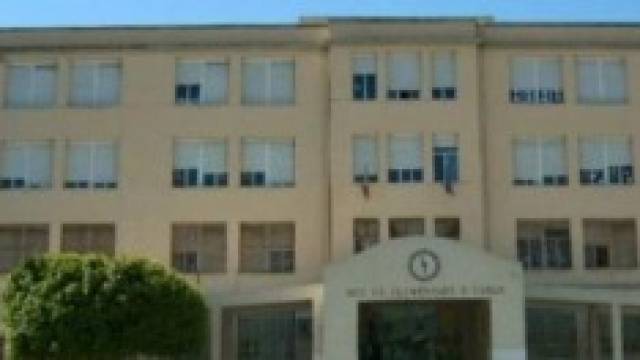 Scordia, Meningite a scuola.