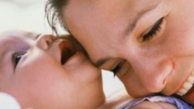 Una madre col suo neonato