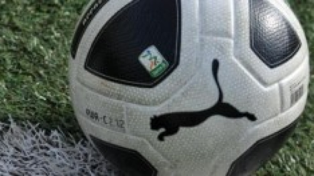 Serie B playoff, Crotone-Bari marted&igrave; 3 giugno